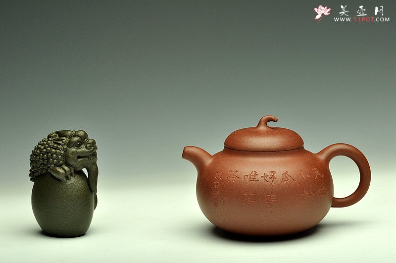 紫砂壶图片：家藏老紫泥 极易泡养~ 敦厚可人  全手茄段 - 宜兴紫砂壶网