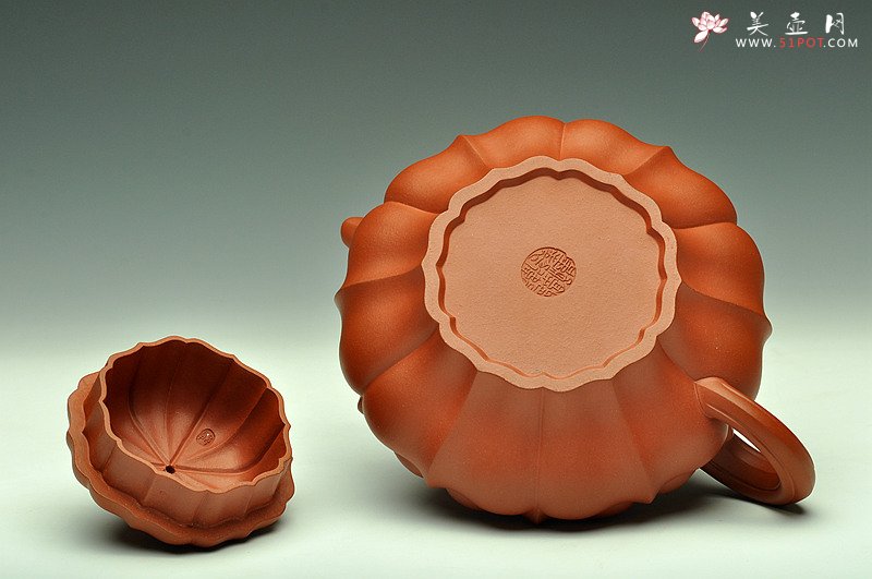 紫砂壶图片：雄厚大气 形态优美 大品合菱 - 宜兴紫砂壶网