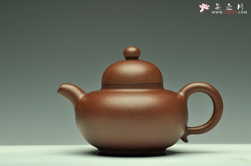 紫砂壶图片：传统实用 做工精致 极品陈腐老紫泥 全手高帽壶 - 宜兴紫砂壶网