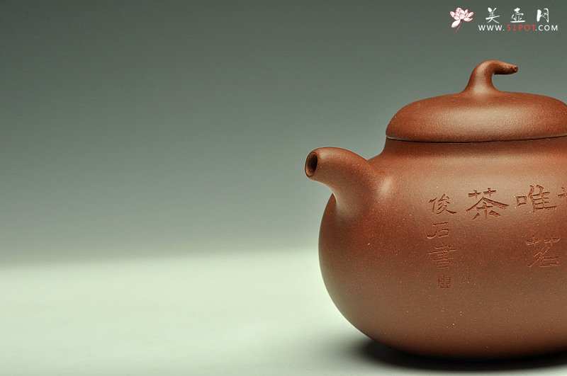 紫砂壶图片：家藏老紫泥 极易泡养~ 敦厚可人  全手茄段 - 宜兴紫砂壶网