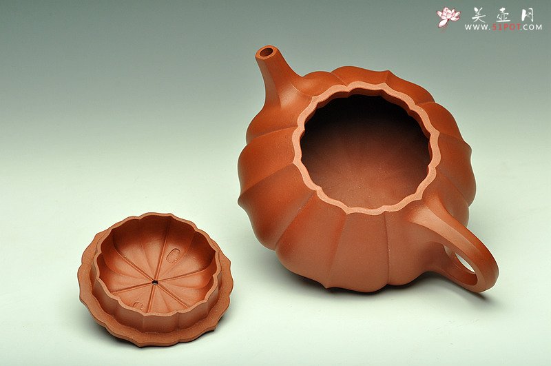 紫砂壶图片：纹理清晰 大品筋纹石瓢 - 宜兴紫砂壶网