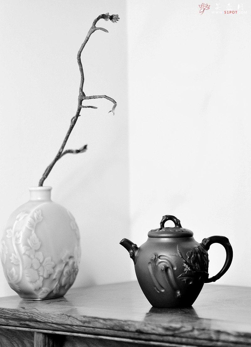 紫砂壶图片：三色装饰 贴塑精彩~ 桂花香二式 孙伟强张新亚合作 - 宜兴紫砂壶网