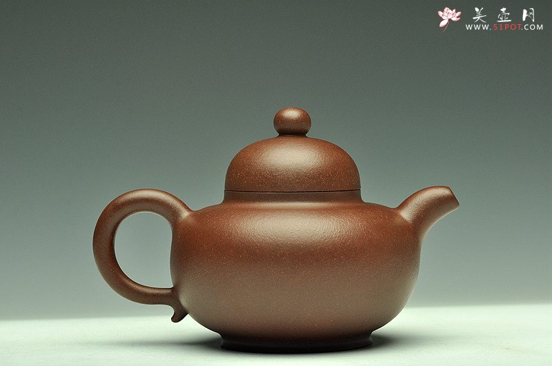 紫砂壶图片：传统实用 做工精致 极品陈腐老紫泥 全手高帽壶 - 宜兴紫砂壶网