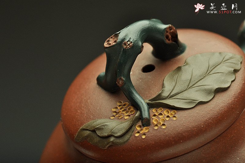 紫砂壶图片：三色装饰 贴塑精彩~ 桂花香二式 孙伟强张新亚合作 - 宜兴紫砂壶网
