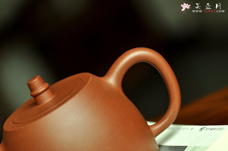 紫砂壶图片：顾氏遗风 精品代表作 全手大品汉铎 挺拔俊美 夏日畅饮~ - 宜兴紫砂壶网