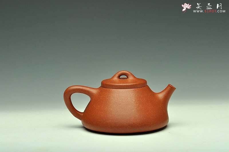 紫砂壶图片：手工练制纯料降坡泥 倔强可爱~ 全手子冶石瓢 雅致喜人 - 宜兴紫砂壶网