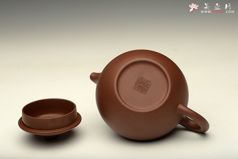 紫砂壶图片：邵春良最新作品 光素柔和 质朴大方 全手莲子 - 宜兴紫砂壶网