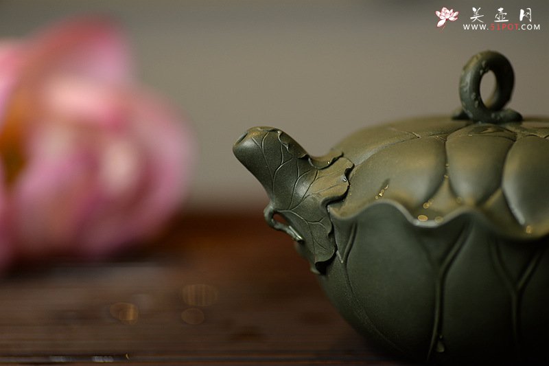 紫砂壶图片：习习清风 莲莲动情o(∩_∩)o  荷叶清风 孙伟强张新亚原创新品 夏雨荷 - 宜兴紫砂壶网