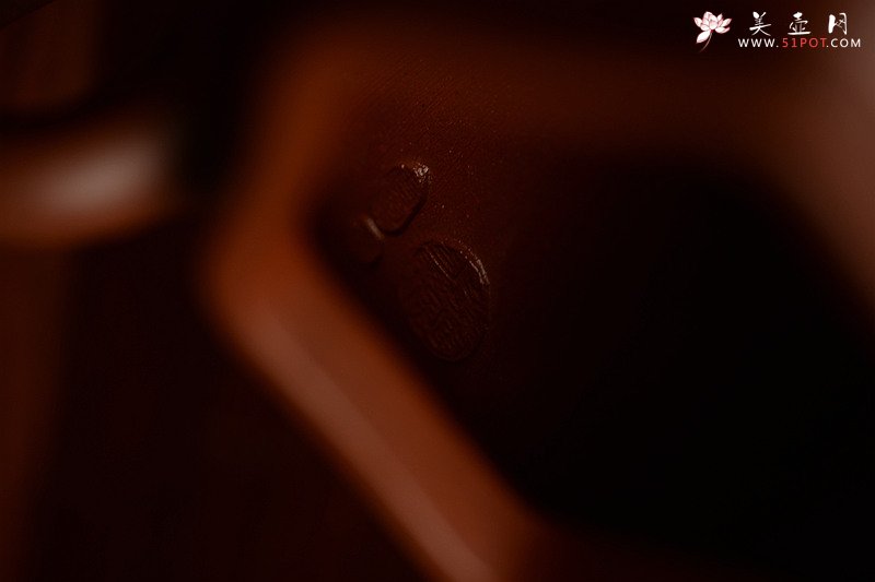 紫砂壶图片：许学军老师新品 气度不凡 全手六角莲子 - 宜兴紫砂壶网