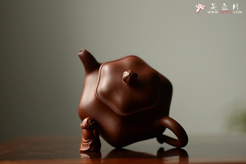 紫砂壶图片：许学军老师新品 气度不凡 全手六角莲子 - 宜兴紫砂壶网