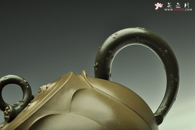 紫砂壶图片：原创作品孙伟强张新亚合作 灵秀俊美    典雅大气 - 宜兴紫砂壶网