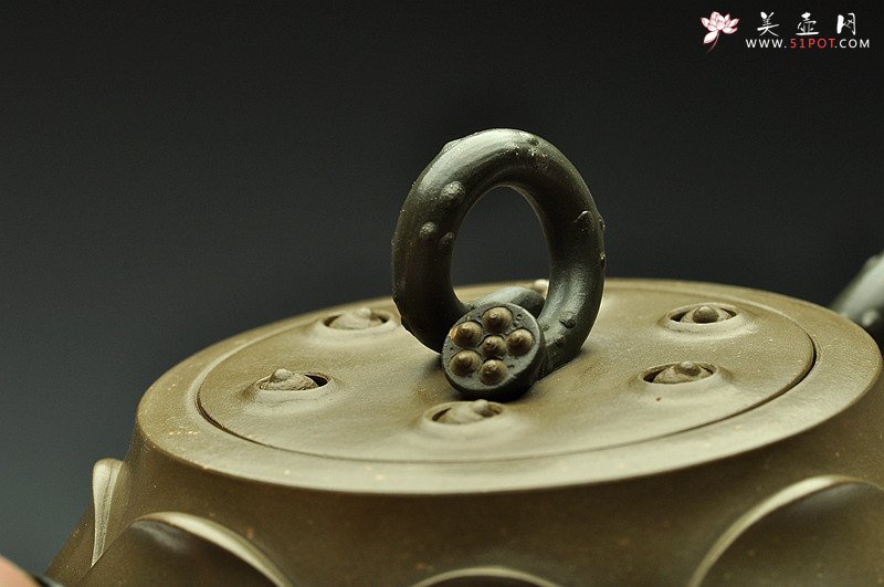 紫砂壶图片：原创作品孙伟强张新亚合作 灵秀俊美    典雅大气 - 宜兴紫砂壶网