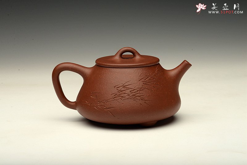 紫砂壶图片：张力十足 陆轶舟装饰 全手平盖石瓢 - 宜兴紫砂壶网