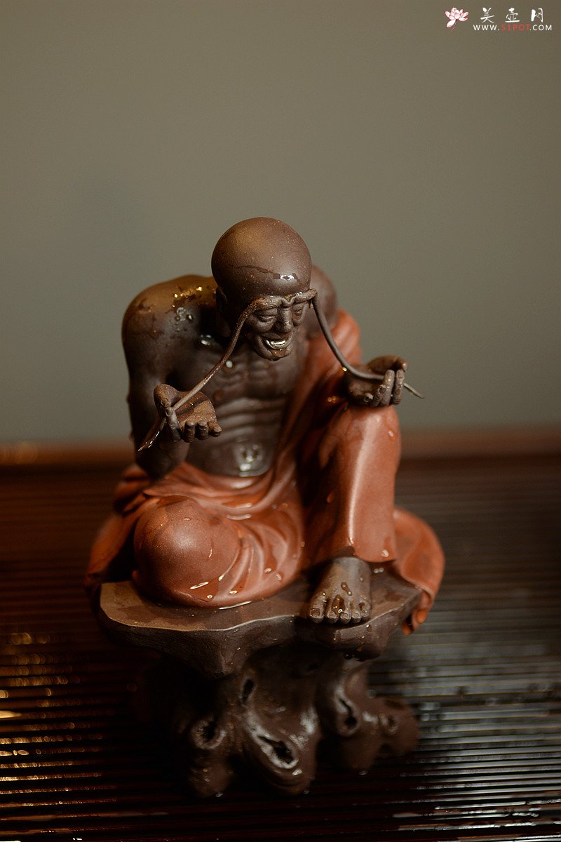 紫砂壶图片：历时两年创作~王健扛鼎之作十八罗汉之持杖罗汉和长眉罗汉~ - 宜兴紫砂壶网