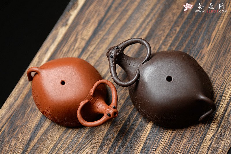 紫砂壶图片：施奇华最新文房水滴 好玩的茶宠 ~一对水牛o(∩_∩)o  - 宜兴紫砂壶网