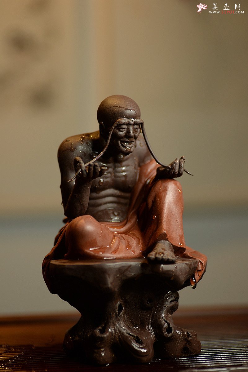 紫砂壶图片：历时两年创作~王健扛鼎之作十八罗汉之持杖罗汉和长眉罗汉~ - 宜兴紫砂壶网