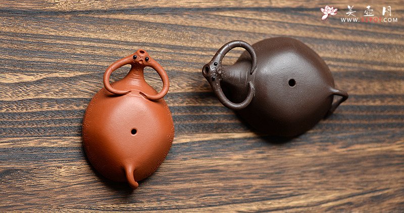 紫砂壶图片：施奇华最新文房水滴 好玩的茶宠 ~一对水牛o(∩_∩)o  - 宜兴紫砂壶网