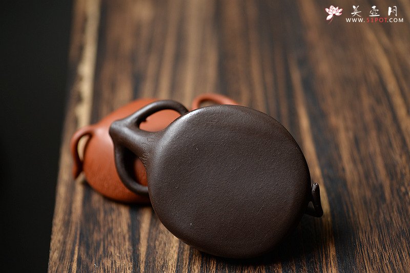 紫砂壶图片：施奇华最新文房水滴 好玩的茶宠 ~一对水牛o(∩_∩)o  - 宜兴紫砂壶网