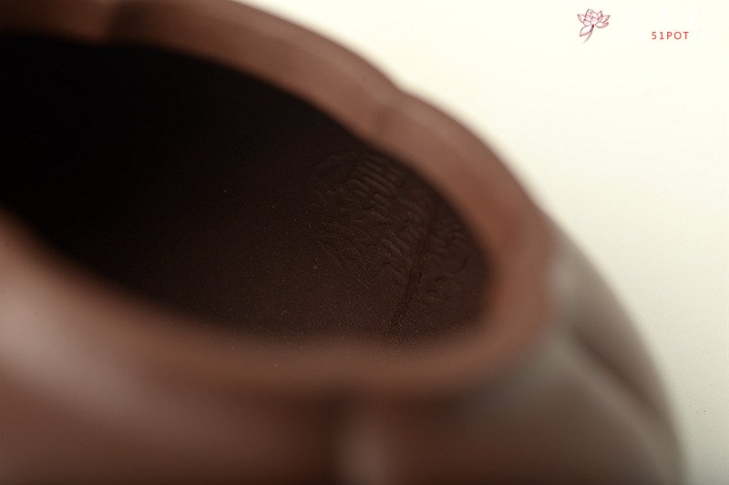 紫砂壶图片：全手筋囊佳器 获得全手工二等奖 蔡旭伟代表作 铭德 - 宜兴紫砂壶网