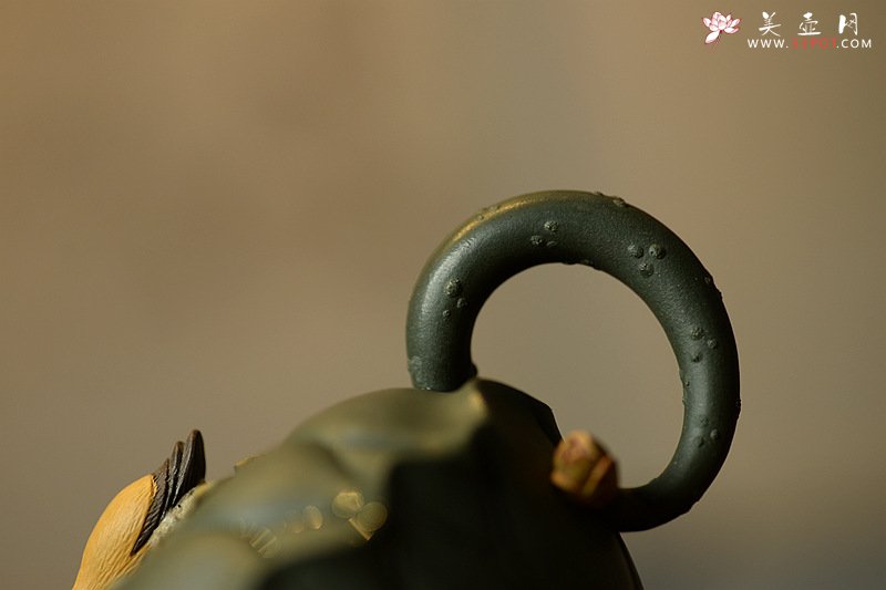 紫砂壶图片：习习清风 莲莲动情o(∩_∩)o  荷叶清风 孙伟强张新亚原创新品 夏雨荷 - 宜兴紫砂壶网