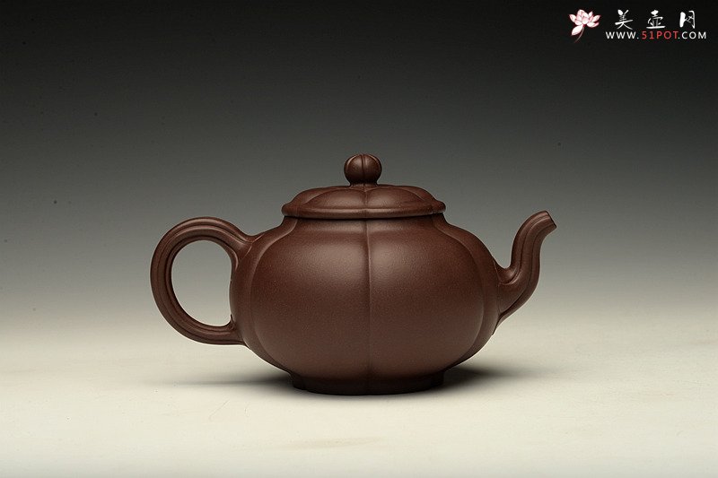紫砂壶图片：全手筋囊佳器 获得全手工二等奖 蔡旭伟代表作 铭德 - 宜兴紫砂壶网