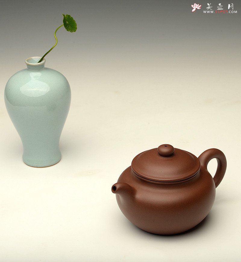 紫砂壶图片：邵春良最新作品 光素柔和 质朴大方 全手莲子 - 宜兴紫砂壶网