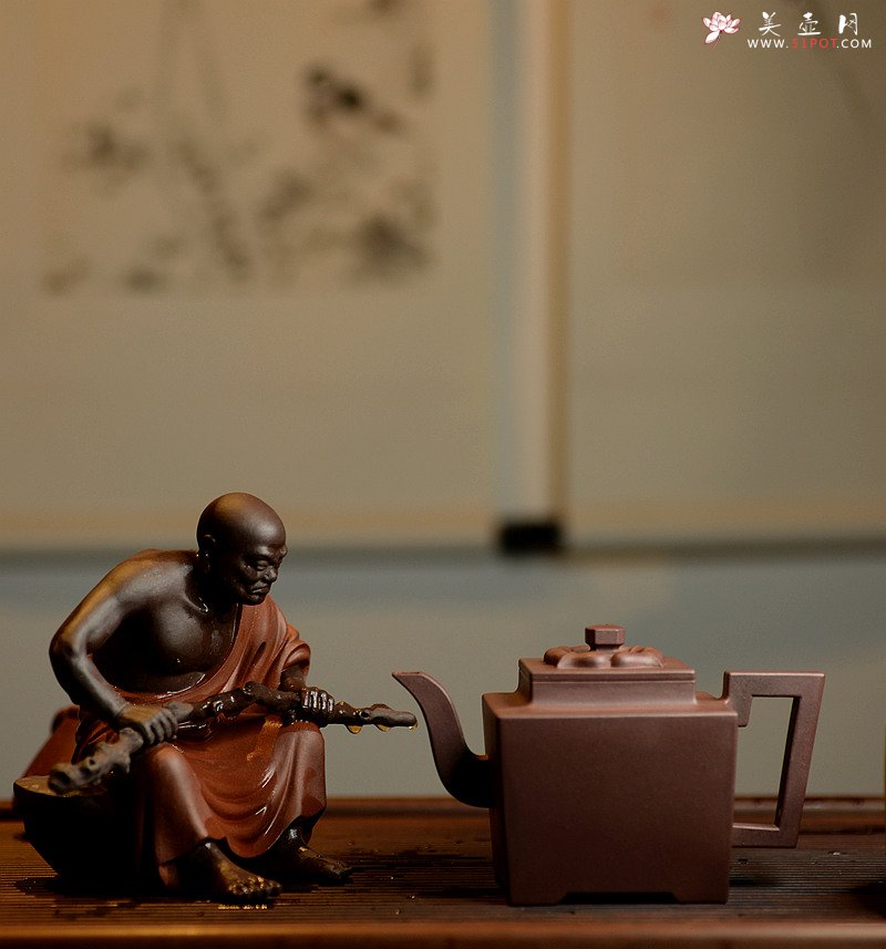 紫砂壶图片：历时两年创作~王健扛鼎之作十八罗汉之持杖罗汉和长眉罗汉~ - 宜兴紫砂壶网