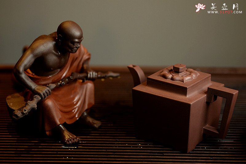 紫砂壶图片：历时两年创作~王健扛鼎之作十八罗汉之持杖罗汉和长眉罗汉~ - 宜兴紫砂壶网