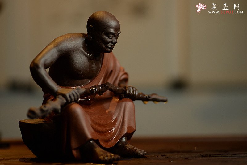 紫砂壶图片：历时两年创作~王健扛鼎之作十八罗汉之持杖罗汉和长眉罗汉~ - 宜兴紫砂壶网