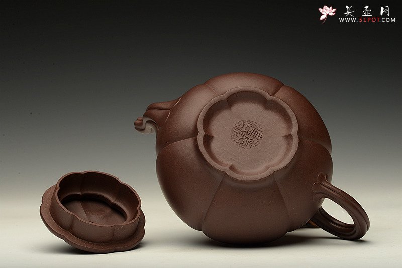紫砂壶图片：全手筋囊佳器 获得全手工二等奖 蔡旭伟代表作 铭德 - 宜兴紫砂壶网