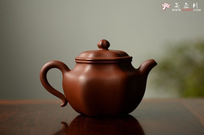 紫砂壶图片：许学军老师新品 气度不凡 全手六角莲子 - 宜兴紫砂壶网