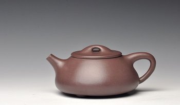 紫砂壶图片：型正 中气十足 全手满瓢 - 宜兴紫砂壶网