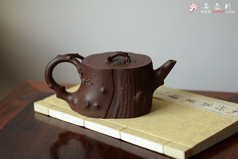 紫砂壶图片：钢流实用花货 精湛功底 全手岁寒三色三友 单志萍甲午年力作 - 宜兴紫砂壶网