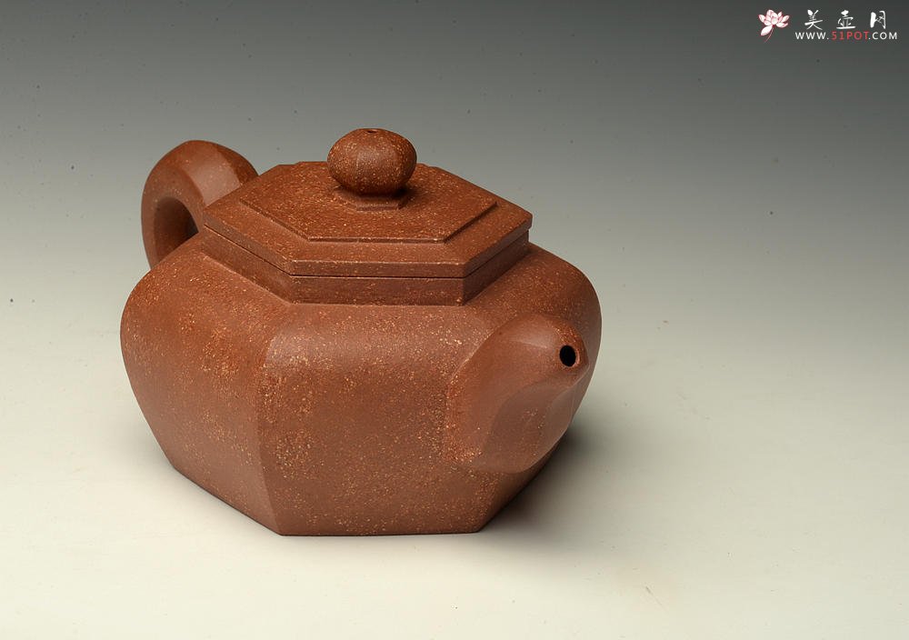 紫砂壶图片：陈进全手近作 沉稳大气  道洪风格之六方紫锤 - 宜兴紫砂壶网