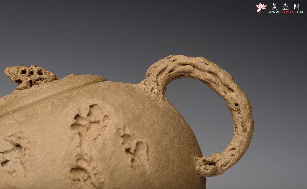 紫砂壶图片：肌理丰富 拙味~ 全手薄胎龚春 金蟾~沧桑质感 - 宜兴紫砂壶网