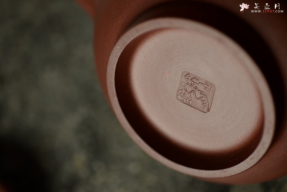 紫砂壶图片：器形稳重 全手蛋包 - 宜兴紫砂壶网