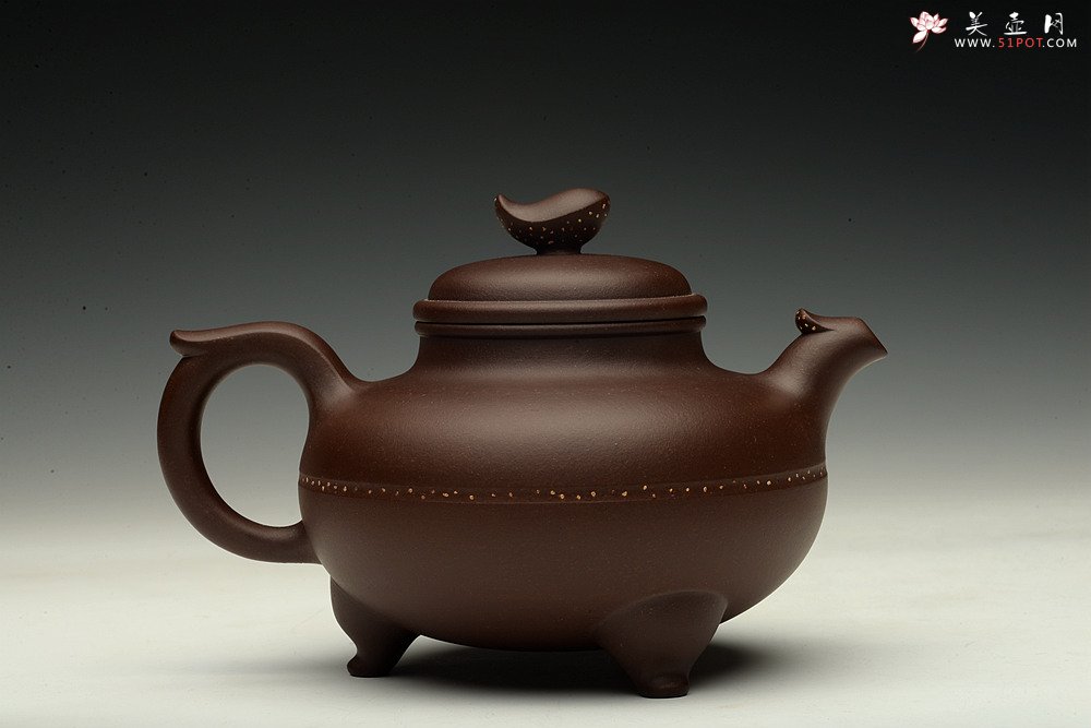 紫砂壶图片：于洪霞新作 造型新颖  全手凤鸣 寓意吉祥 - 宜兴紫砂壶网