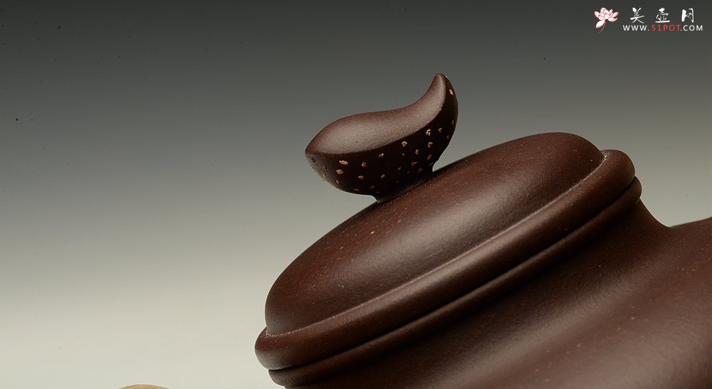 紫砂壶图片：于洪霞新作 造型新颖  全手凤鸣 寓意吉祥 - 宜兴紫砂壶网