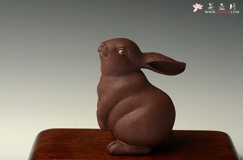 紫砂壶图片：神态细腻 精品茶宠 栩栩如生 精制版的拉毛兔兔一套 - 宜兴紫砂壶网