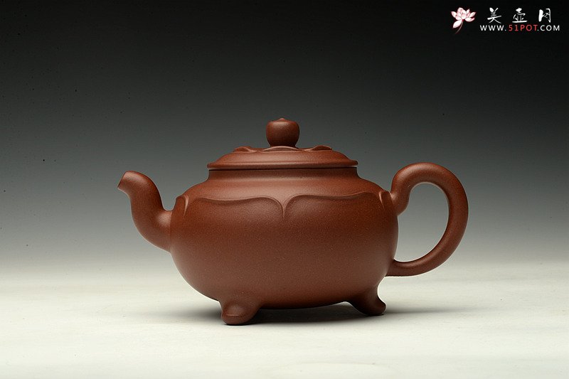 紫砂壶图片：储俊伟全手过程的那个三足宝莲o(∩_∩)o  - 宜兴紫砂壶网