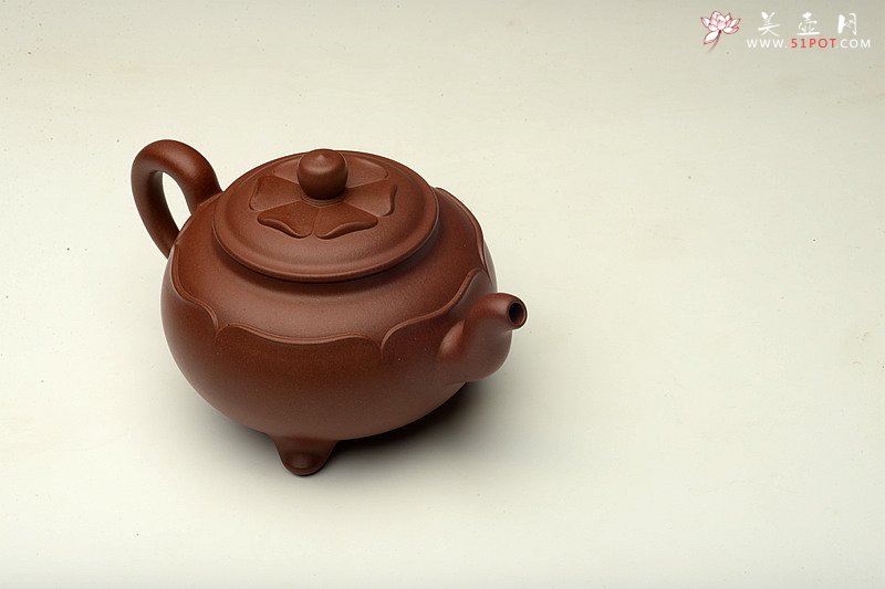 紫砂壶图片：储俊伟全手过程的那个三足宝莲o(∩_∩)o  - 宜兴紫砂壶网