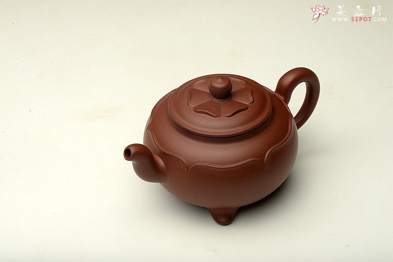 紫砂壶图片：储俊伟全手过程的那个三足宝莲o(∩_∩)o  - 宜兴紫砂壶网