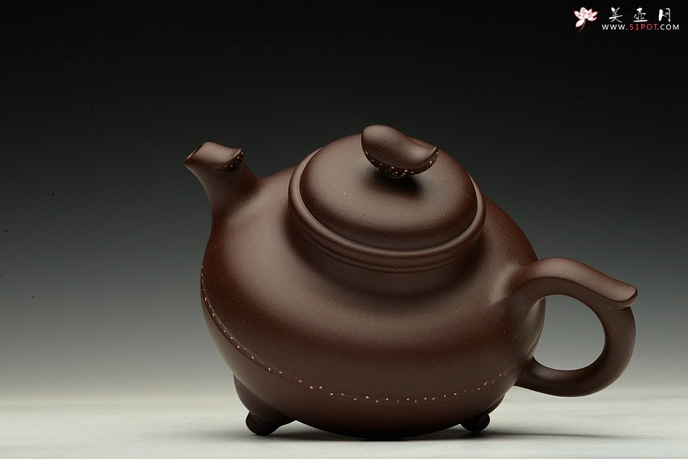 紫砂壶图片：于洪霞新作 造型新颖  全手凤鸣 寓意吉祥 - 宜兴紫砂壶网
