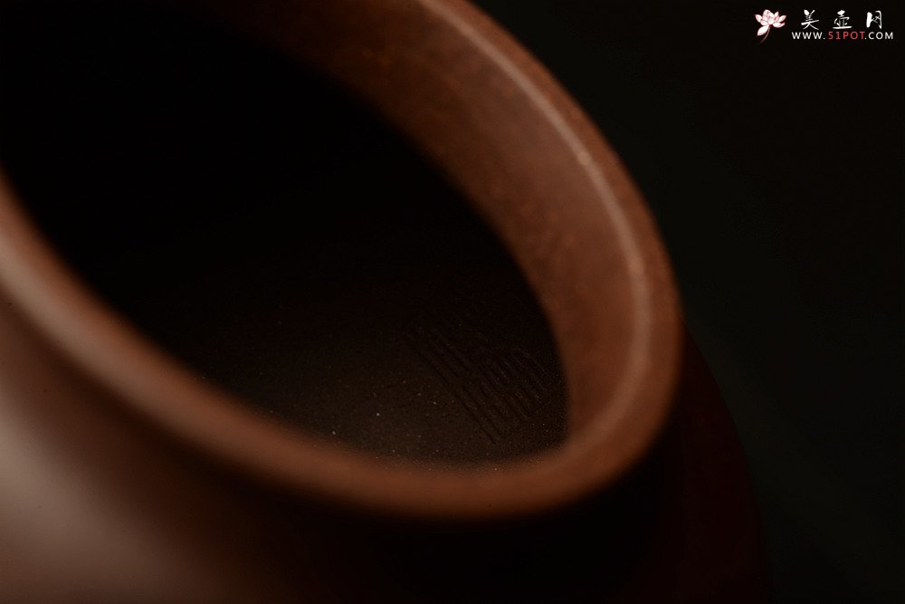 紫砂壶图片：于洪霞新作 造型新颖  全手凤鸣 寓意吉祥 - 宜兴紫砂壶网