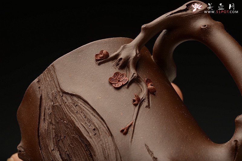 紫砂壶图片：单志萍甲午力作 铮铮铁骨 全手精品 傲雪红梅套组 挺拔俊秀 - 宜兴紫砂壶网