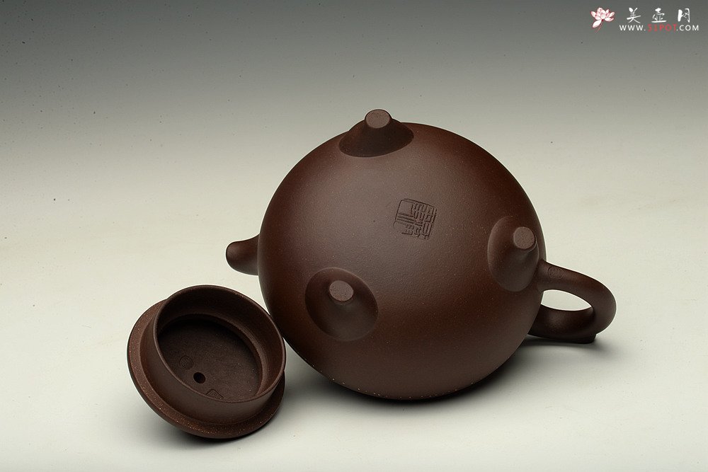 紫砂壶图片：于洪霞新作 造型新颖  全手凤鸣 寓意吉祥 - 宜兴紫砂壶网