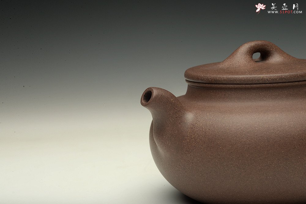 紫砂壶图片：美壶特惠 温文尔雅 青灰泥  融古一式 - 宜兴紫砂壶网