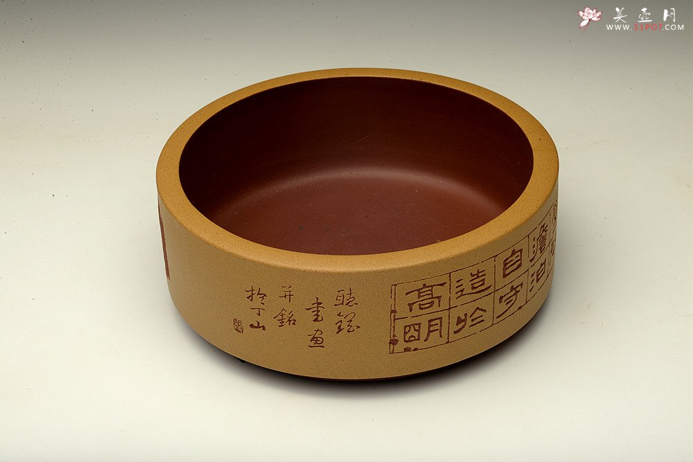 紫砂壶图片：茶舍必备 汉风水洗 书香氛围 啄砂装饰 文质相含 ‘济以学问 澹泊自守 造于高明’ - 宜兴紫砂壶网