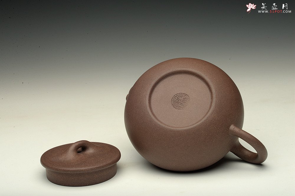 紫砂壶图片：美壶特惠 温文尔雅 青灰泥  融古一式 - 宜兴紫砂壶网