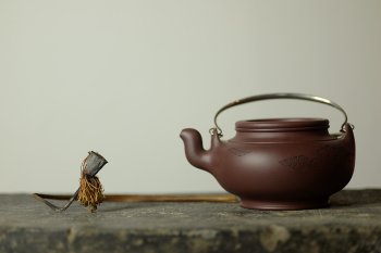 紫砂壶图片：器形稳重 全手蛋包 - 宜兴紫砂壶网